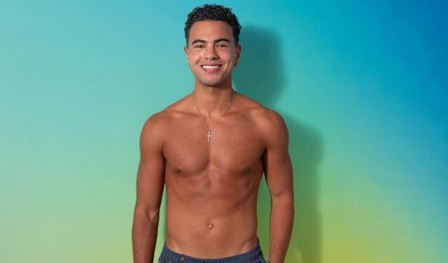 ¿Qué es la edad de Harrison Solomon de Love Island?