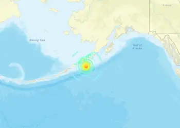 7.3 El terremoto de magnitud golpea en la costa de Alaska; Advertencia de tsunami emitida