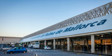 Terminal del aeropuerto Palma de Mallorca.