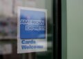American Express llega a los ingresos récord a medida que aumenta los gastos de los miembros de la tarjeta