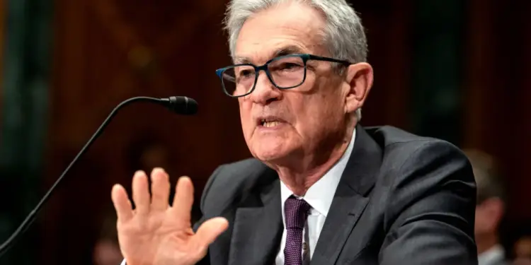 El presidente de la Fed, Jerome Powell, testifica ante el Comité del Senado de Banca, Vivienda y Asuntos Urbanos durante una audiencia para