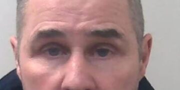 Mugshot de James Wellesley, acusado en un caso de fraude en el vino de £ 73 millones.