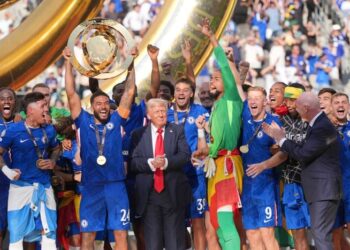 Chelsea vence al PSG 3–0 por el título de la Copa Mundial de Club, ya que Palmer obtiene dos veces y establece el tercer gol