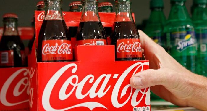 Coca-Cola acepta usar azúcar de caña en Coca-Cola de fabricación estadounidense: Trump