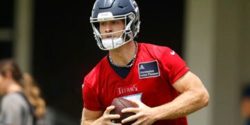 Cómo el quarterback la cirugía de Levis impacta los planes de los titanes