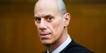 DOJ presenta la queja de conducta de mala conducta contra el caso de las clave de manejo de juez de deportaciones