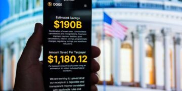 Doge anuncia miles de millones de dólares en contratos federales rescindidos