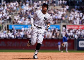 El juez de Aaron de los Yankees de Nueva York se dirigió a la lista herida con lesiones en el codo