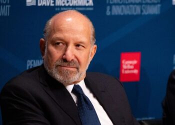 El secretario de comercio dice que todavía estamos mirando el 10 por ciento de la tarifa de referencia