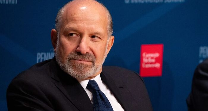 El secretario de comercio dice que todavía estamos mirando el 10 por ciento de la tarifa de referencia