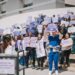 Los médicos en Los Ángeles tienen señales mientras se unen para un contrato sindical