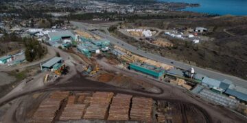 Estados Unidos imponiendo 20.56 por ciento de tareas antidumping en madera blanda canadiense