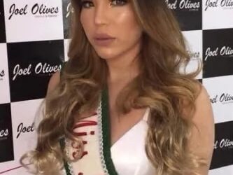 Retrato de Esther Gabriela Murillo Cruz, una reina de belleza.