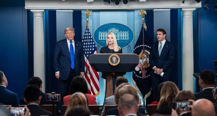 Fiscal General emite memo que describen los próximos pasos para hacer un idioma oficial de inglés en EE. UU.