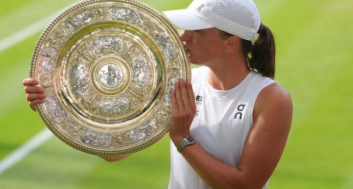 IGA Swiatek derrota a Amanda Anisimova 6–0, 6–0 para ganar su primer título de Wimbledon