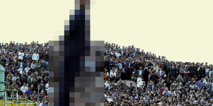 Público colgado en Zahedan, Irán.