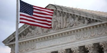 La Corte Suprema despeja la manera de despidos federales masivos