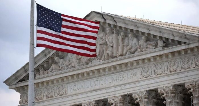 La Corte Suprema despeja la manera de despidos federales masivos