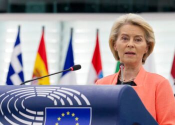 La UE no tomará represalias a la tarifa del 30 por ciento de Trump, contramedidas en espera hasta agosto