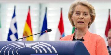 La UE no tomará represalias a la tarifa del 30 por ciento de Trump, contramedidas en espera hasta agosto