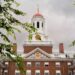 La acreditación de Harvard en riesgo por la respuesta antisemitismo, Trump Admin advierte