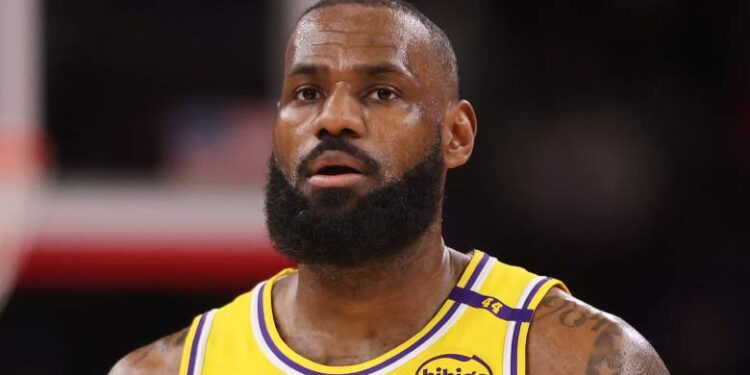 LeBron James toma la decisión final sobre el futuro de los Lakers
