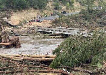 El Cade Loop off Texas State Highway 39 se muestra en Ingram, Texas, el 5 de julio de 2025.