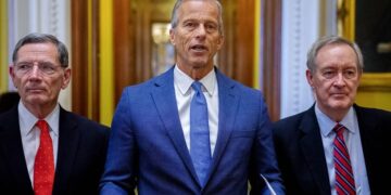 Los senadores pesan cancelando el receso de agosto para confirmar a los nominados de Trump