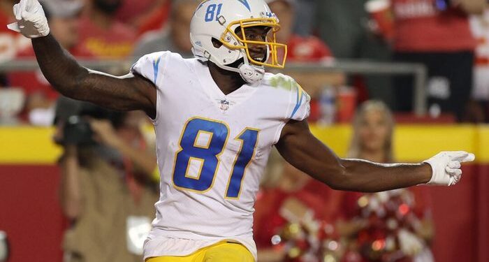 Mike Williams de Chargers se retira después de unirse al equipo