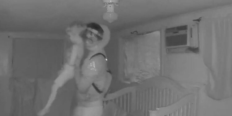 El momento inquietante de cuatro años fue secuestrado por Brown