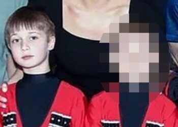 Ivan Putin con su madre Alina Kabaeva.