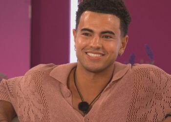 Por qué Harrison dejó Love Island en medio de la reacción de los fanáticos y el escrutinio