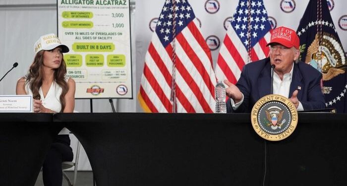 Trump, Noem dice que la cobertura de CNN de la aplicación de seguimiento de ICE podría justificar el enjuiciamiento