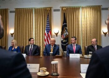 Trump dice que los miembros de BRICS obtendrán aranceles adicionales del 10 por ciento sobre el intento de dedolarización