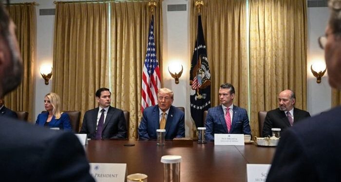 Trump dice que los miembros de BRICS obtendrán aranceles adicionales del 10 por ciento sobre el intento de dedolarización