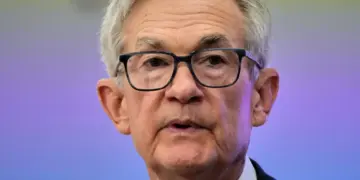 El presidente de la Junta de la Reserva Federal, Jerome Powell, habla en la Reserva Federal en Washington el 22 de julio de 2025. (Mark Schiefelbein/AP Photo)