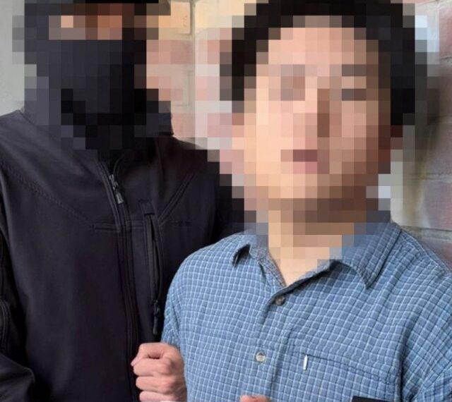 Foto de un ciudadano chino detenido en Kiev, Ucrania, por presuntamente intentar exportar documentos clasificados.