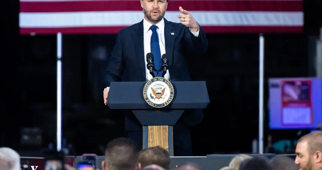 Vance promociona recortes de impuestos, programa de ahorro infantil en la megabill de Trump