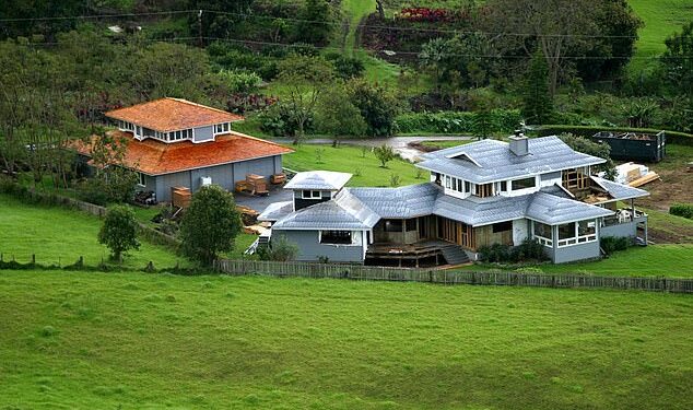 ¿Oprah cerró su camino privado durante el tsunami de Hawaii?
