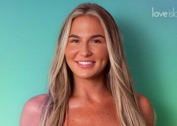 El ángel de Love Island Swift