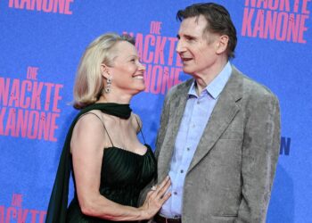 Son Pamela Anderson y Liam Neeson Hollywood New Pareja
