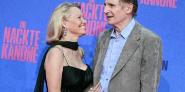 Son Pamela Anderson y Liam Neeson Hollywood New Pareja