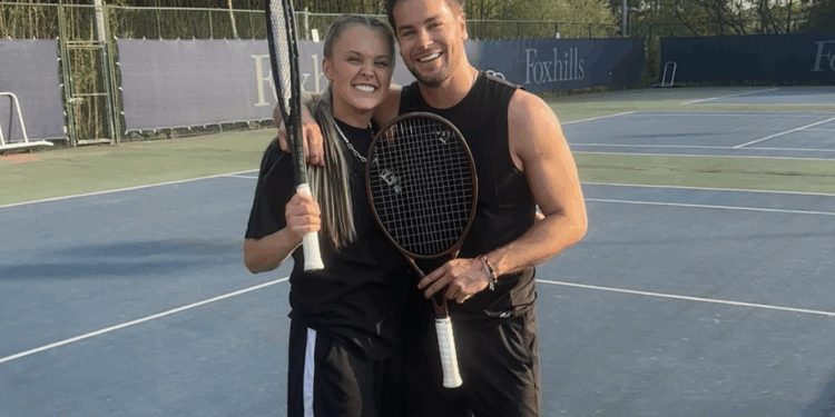 Cómo Chris Hughes confesó sus sentimientos a Jojo Siwa