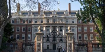 El departamento de comercio amenaza con tomar posesión de las patentes de Harvard