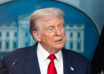 El presidente Donald Trump habla durante una conferencia de prensa en la Casa Blanca en Washington el 11 de agosto de 2025. (Madalina Kilroy/The Epoch Times)