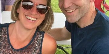 Foto de Ryan Borgwardt y su esposa.