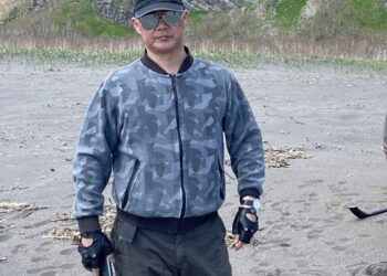 Piloto Igor Kan después de un aterrizaje de emergencia.