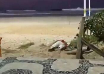 El video todavía muestra a un turista drogado en Ipanema Beach y tres sospechosos que huyen en un taxi.