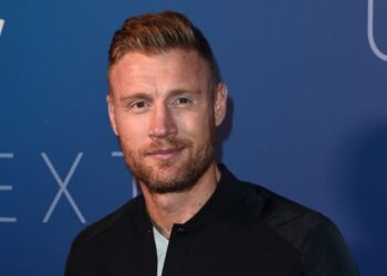 Freddie Flintoff gracias Hospital Heroes después de Top Gear Crash