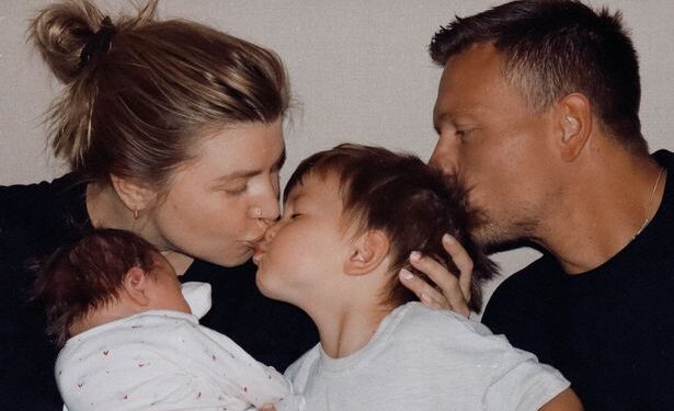 ITV Love Island's Olivia y Alex Bowen bienvenida al segundo bebé